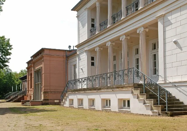 Gesellschaftshaus Magdeburg, Parkseite