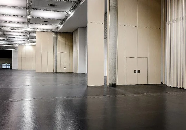 HALLE 1