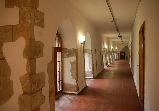 Kreuzgang nach Westen