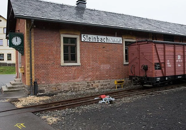Bahnhofsgebäude Steinbach
