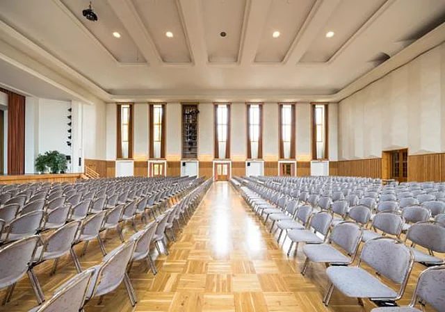 Großer Saal im Erdgeschoss