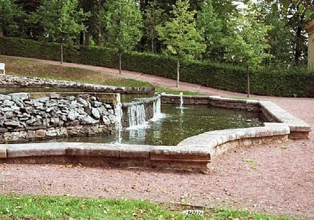 Halbmondbecken