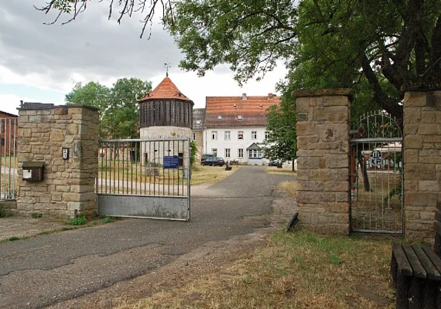 Kloster Posa, Zufahrt