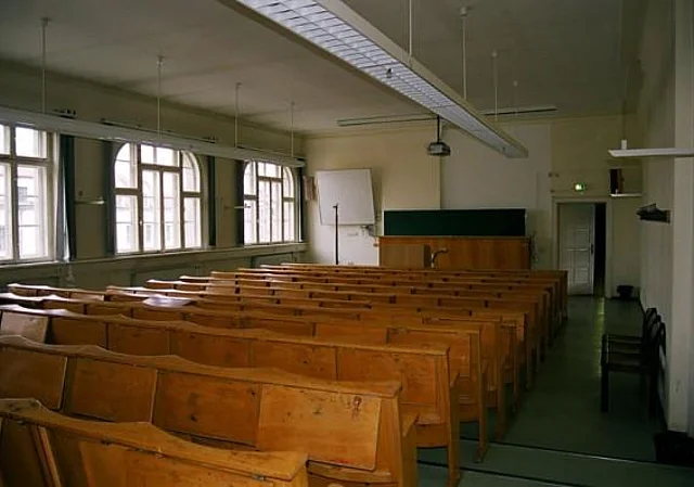 Hörsaal 235