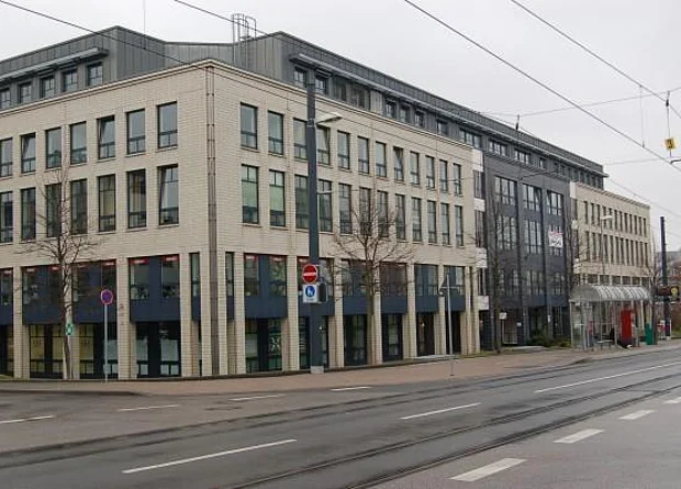 Weißkopfstraße, Ecke Junkersstraße 