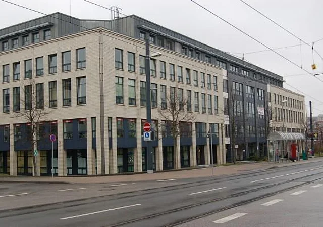 Weißkopfstraße, Ecke Junkersstraße