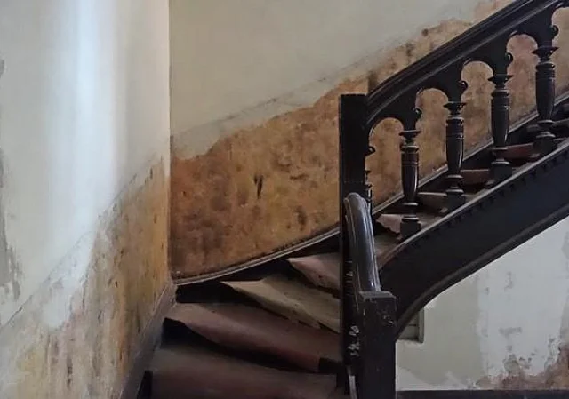 Treppenaufgang 1. OG