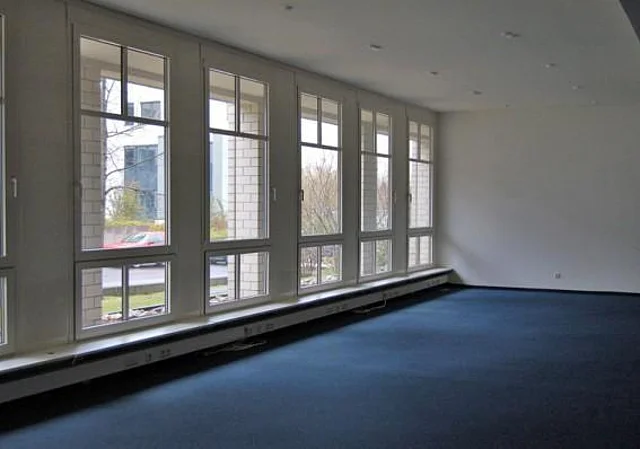 Großraumbüro Weißkopfstraße
