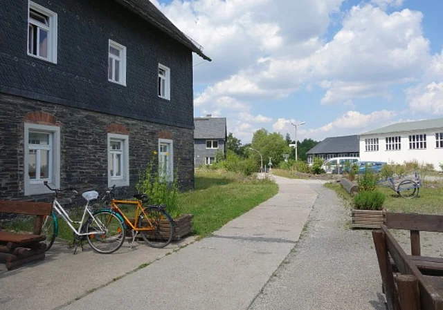 Blick zur Zufahrt vom Eingangsbereich Kaue aus