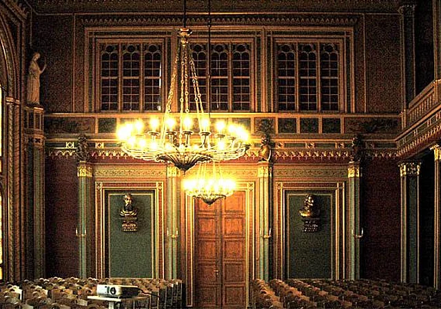 Rathaus, Bürgersaal