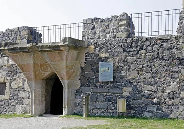 Eingang in den Burgkeller