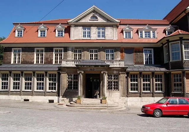 Ostflügel, Eingang Innenhof