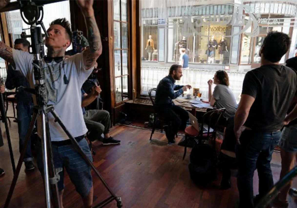 Am Set im Kaffeehaus Riquet Leipzig