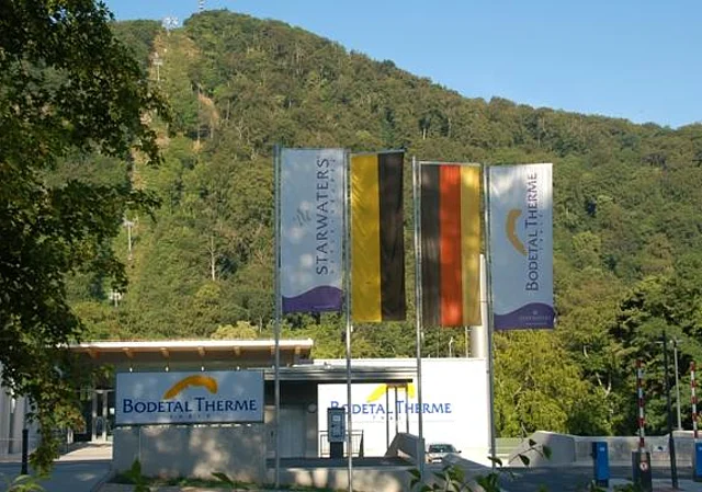 Eingang, Osten