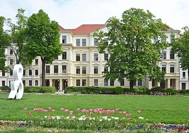 Innenstadt Görlitz, Joliot-Curie-Gymnasium
