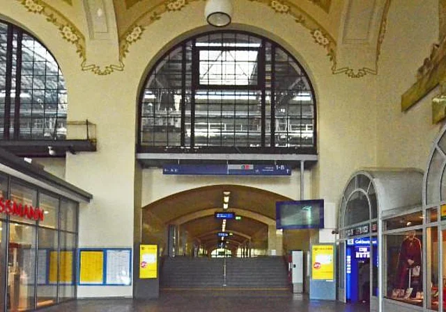 Bahnhof-Dresden-Neustadt, Empfangshalle