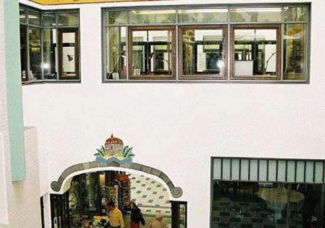 Lichthof B, Blick vom Ladenbalkon