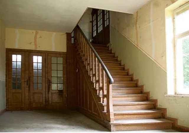 Foyer im Erdgeschoss, Aufgang zum 1.Obergeschoss