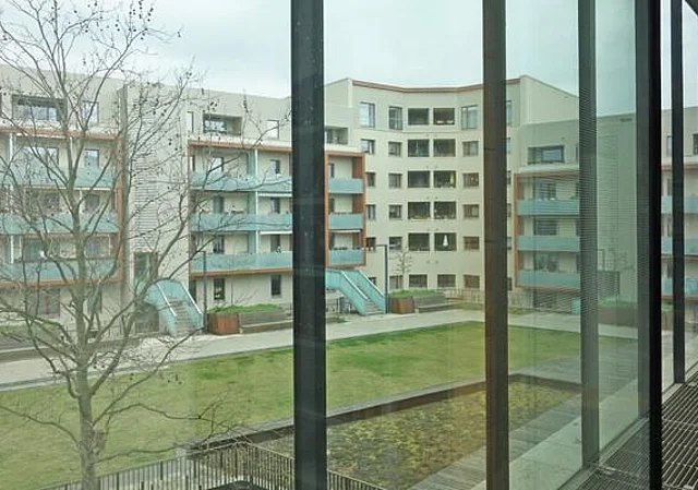 Blick zur Wohnanlage