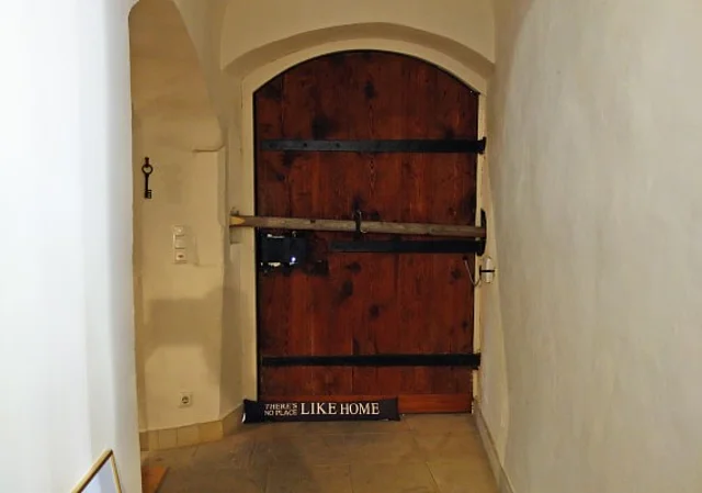 Eingangstür Renaissance-Bau