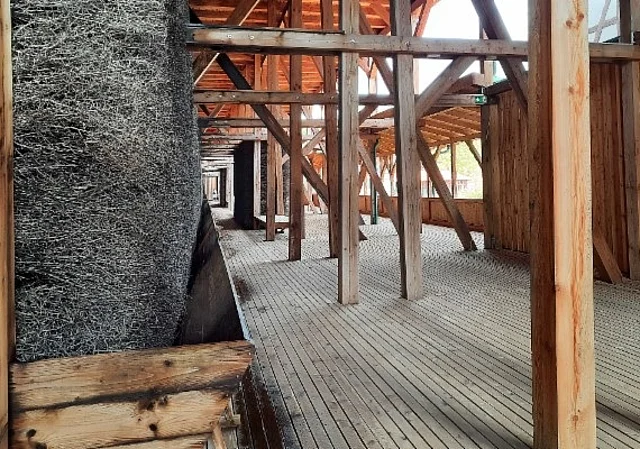 Ostwand Rückseite