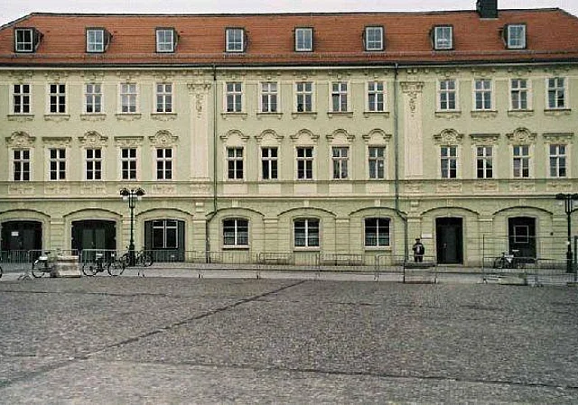Verwaltung Ostseite