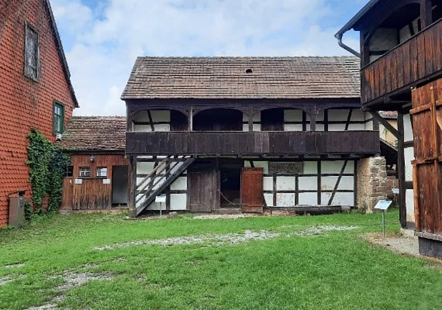 Pfarrstall außen