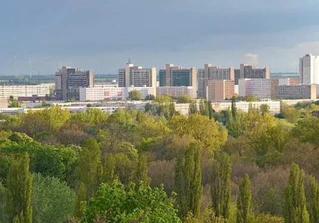 Halle-Neustadt nach Südwest