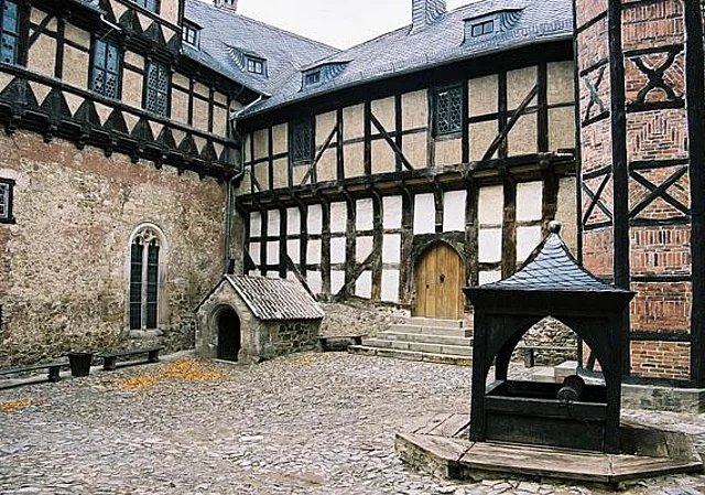 Kernburg, Nordflügel, Süden