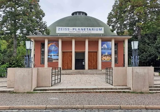 Haupteingang Zeiss-Planetarium