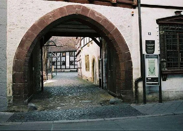 Toreinfahrt Nordostseite 