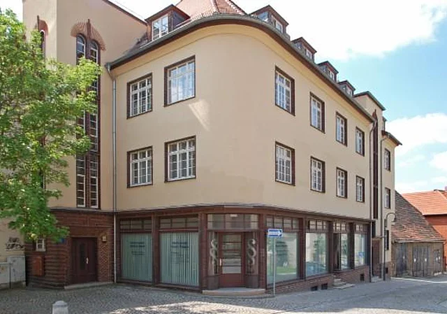 Ulrichstraße, Geschäfts- und Wohnhaus
