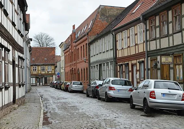 Uchtestraße nach Nordost