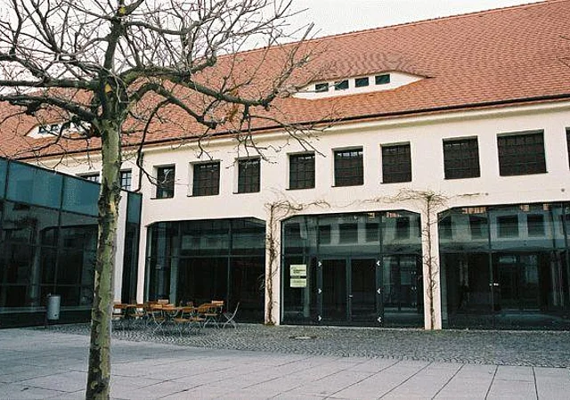 Innenhof, Messebistro