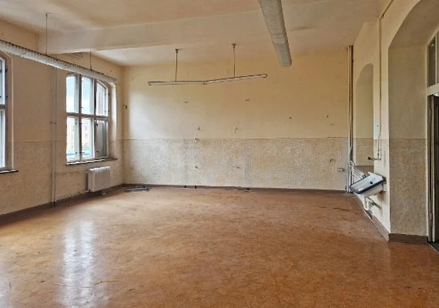 Altbau, Raum