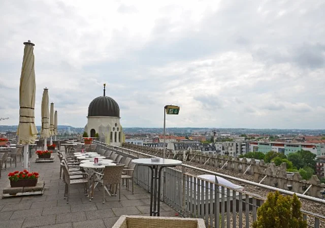 Yenidze Dresden, Dachterrasse, Blick nach Südwesten