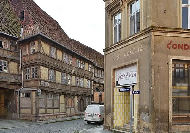 Rosmarinstraße Ecke Tralle nach Süden