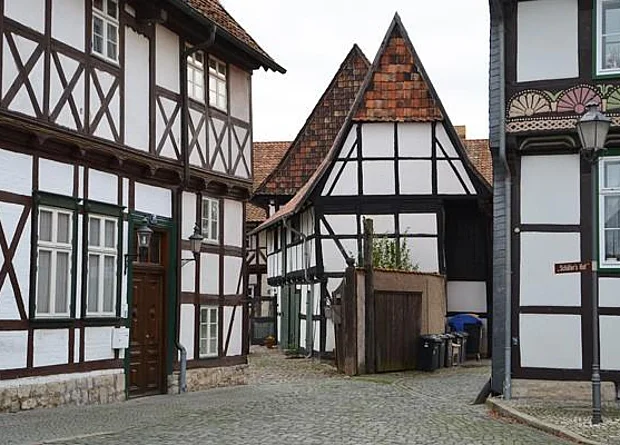 Eingang Kapellenstraße, Norden 