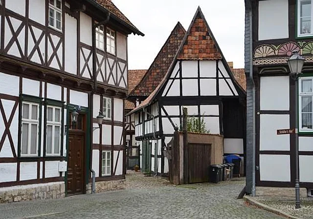 Eingang Kapellenstraße, Norden
