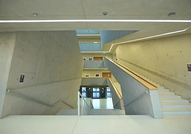 ZMS (Haus 39), Foyer