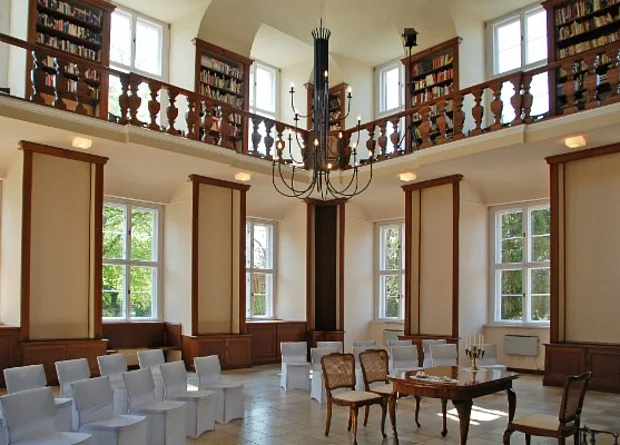 Schloss Ostrau 