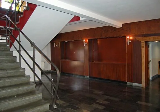 Garderoben UG