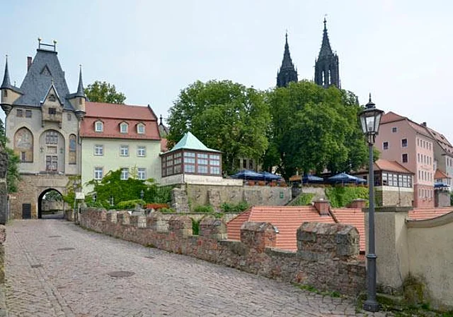 Schlossbrücke, Mitteltor, Dom