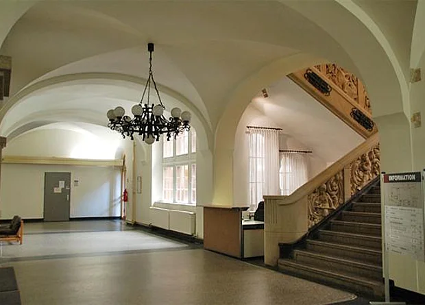 Foyer im 1.Erdgeschoss 