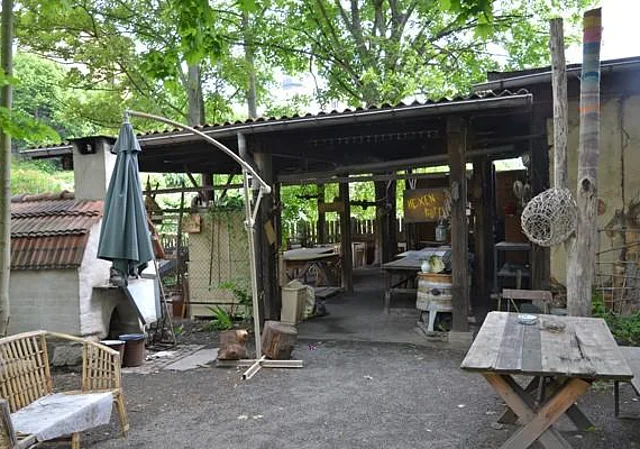 Garten, Brotbackofen, Hexenbuffet