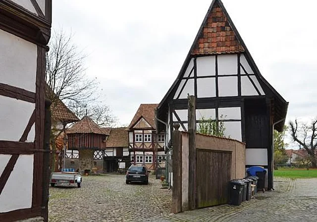 Eingang Kapellenstraße, Norden