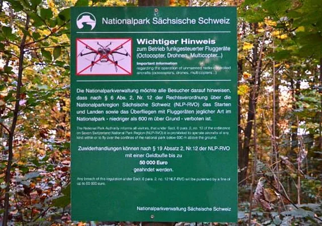 Basteigebiet Sächsische Schweiz, Hinweistafel Drohnenverbot