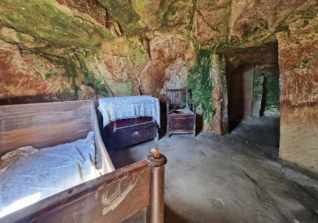 Höhlenwohnungen Langenstein, Schäferberg 35