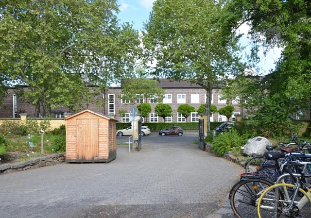Eingang Johannisallee