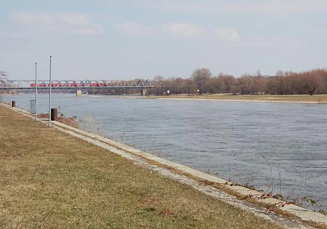 Blick über die Elbe nach Nordost
